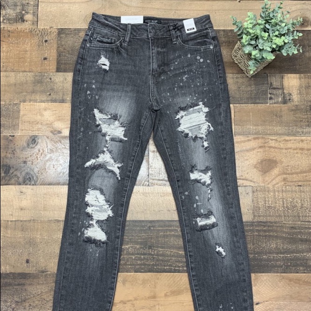 NWT Judy Blue - Leave Your Boyfriend at Home Jeans